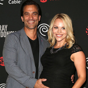 Johnathon Schaech Marries Julie Solomon in Secret Ceremony | E! News