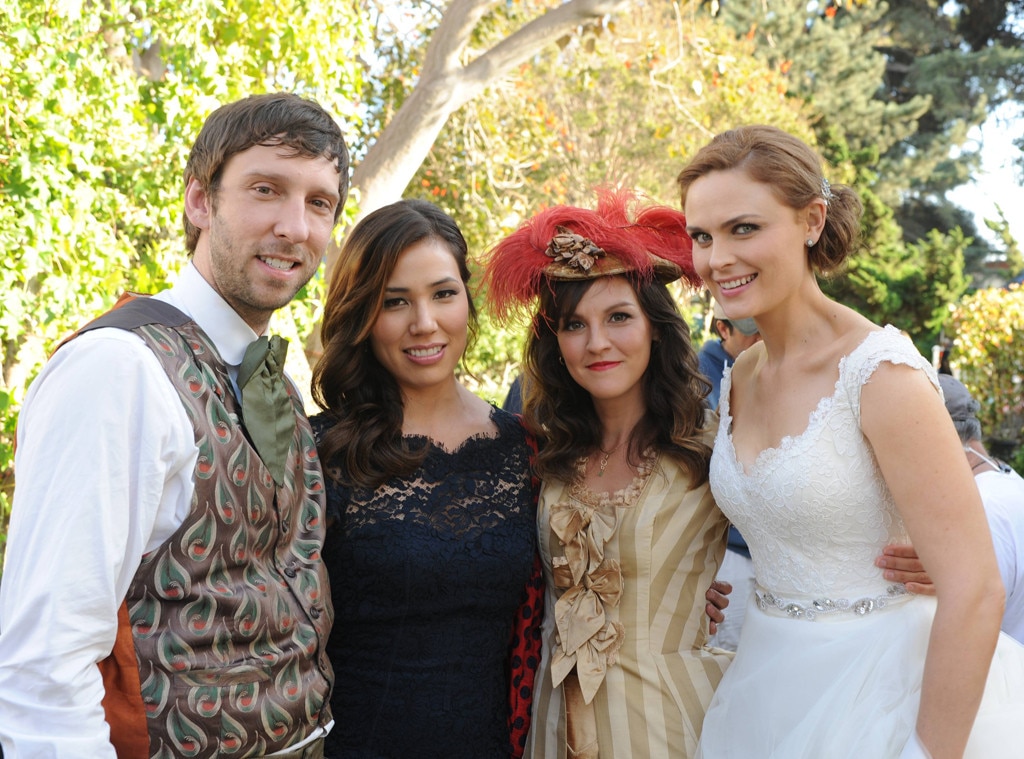 Bones Cast from Bones Wedding Album | E! News UK