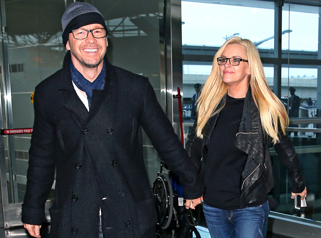 Jenny Mccarthy Hardcore Fuck - Inside Jenny McCarthy and Donnie Wahlberg's Unexpected Love Story - E!  Online