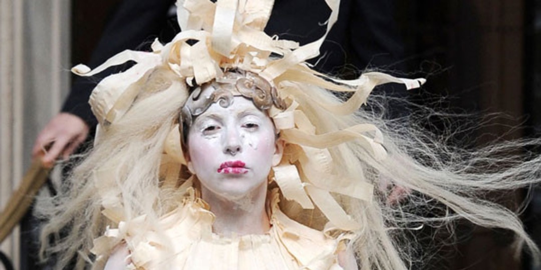 Lady Gaga Wears a Dress Made of Old Skin Lady Gaga Wears a Dress Made of Old Skin