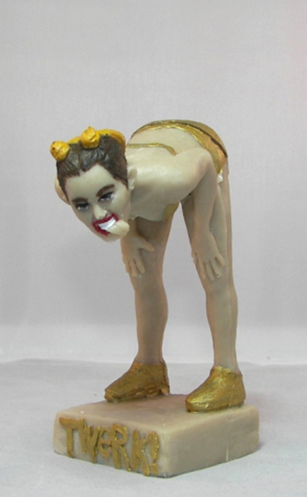 Miley Cyrus, Twerk Doll