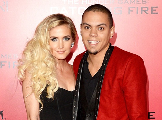 Ashlee Simpson Engaged To Evan Ross—check Out Her Ring E News 