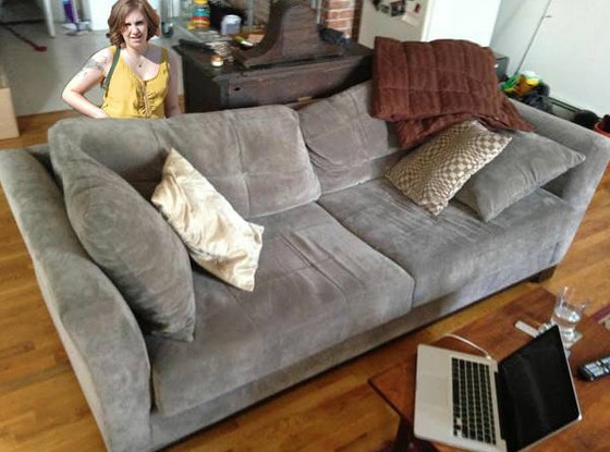 Lena Dunham, Craigslist Couch