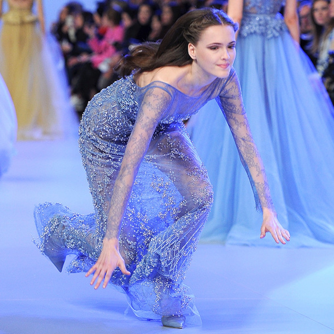 Model Falls During Elie Saab Fashion ShowSee the Pics! Model Falls During Elie Saab Fashion ShowSee the Pics!