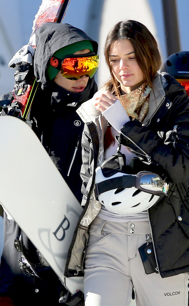 Harry Styles and Kendall Jenner Hit the Snow in Mammoth Lakes