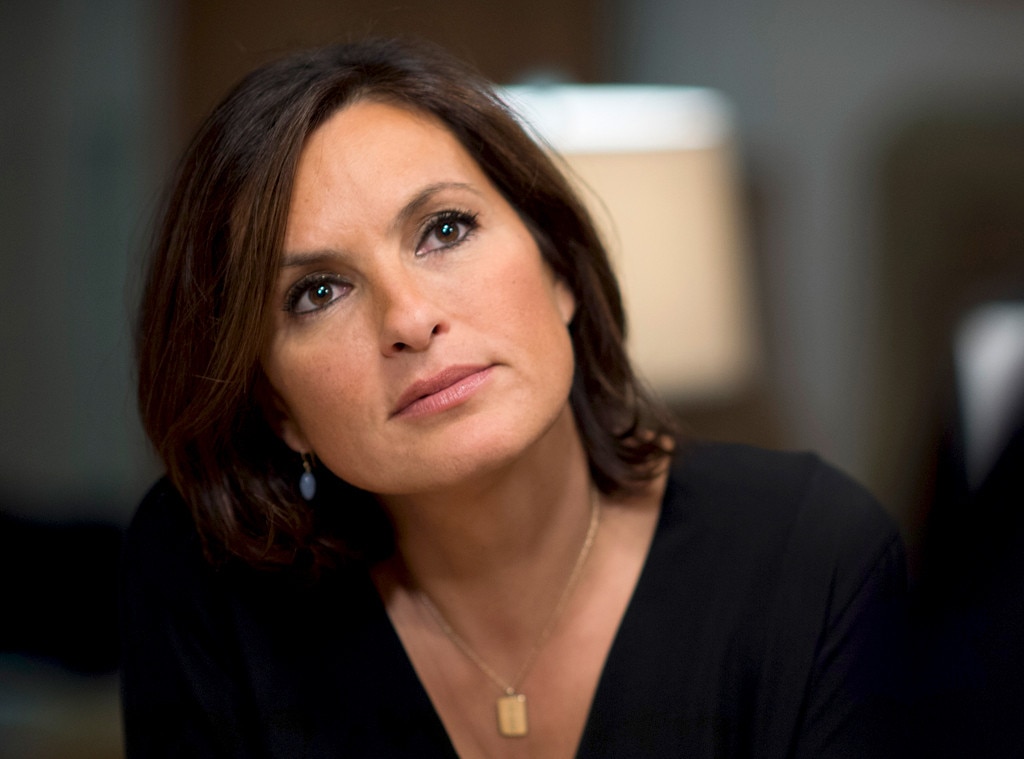 mariska hargitay necklace svu