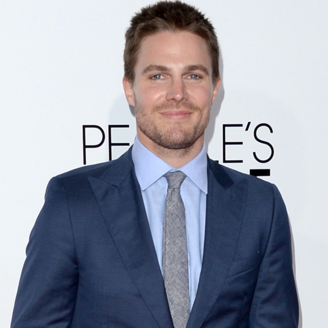 Stephen amell and joseph morgan talk pcas nerves, wins and more! Stephen Amell and Joseph Morgan Talk PCAs Nerves, Wins and More! - E
