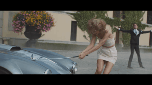16 Times Taylor Swift S Blank Space Video Proved She S Gone Full Crazy On Us E Online
