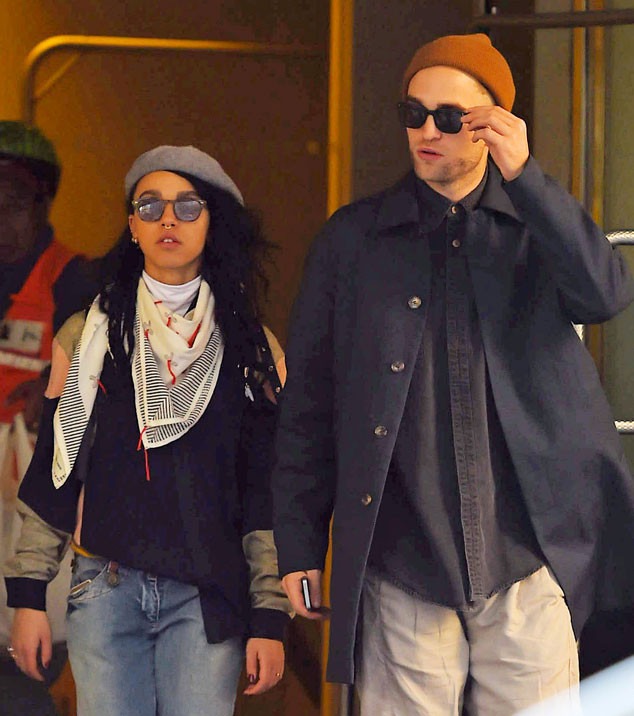 Robert Pattinson and FKA Twigs Cuddle Up at Late-Night Party | E! News