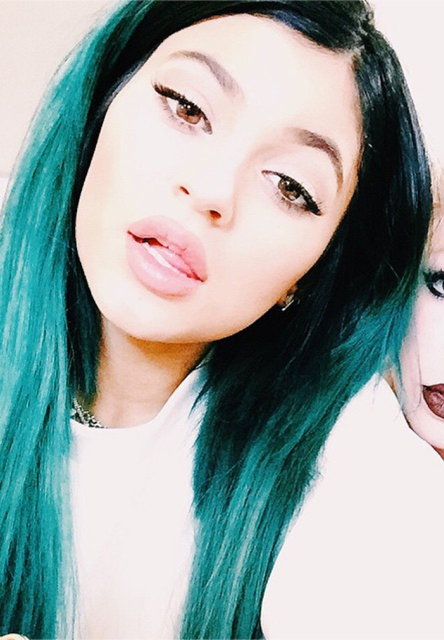 8. Kylie Jenner's blue wig evolution - wide 2