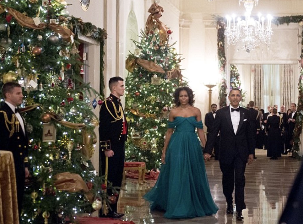 Barack &amp; Michelle Obama from Holiday Decorating With the Stars | E! News