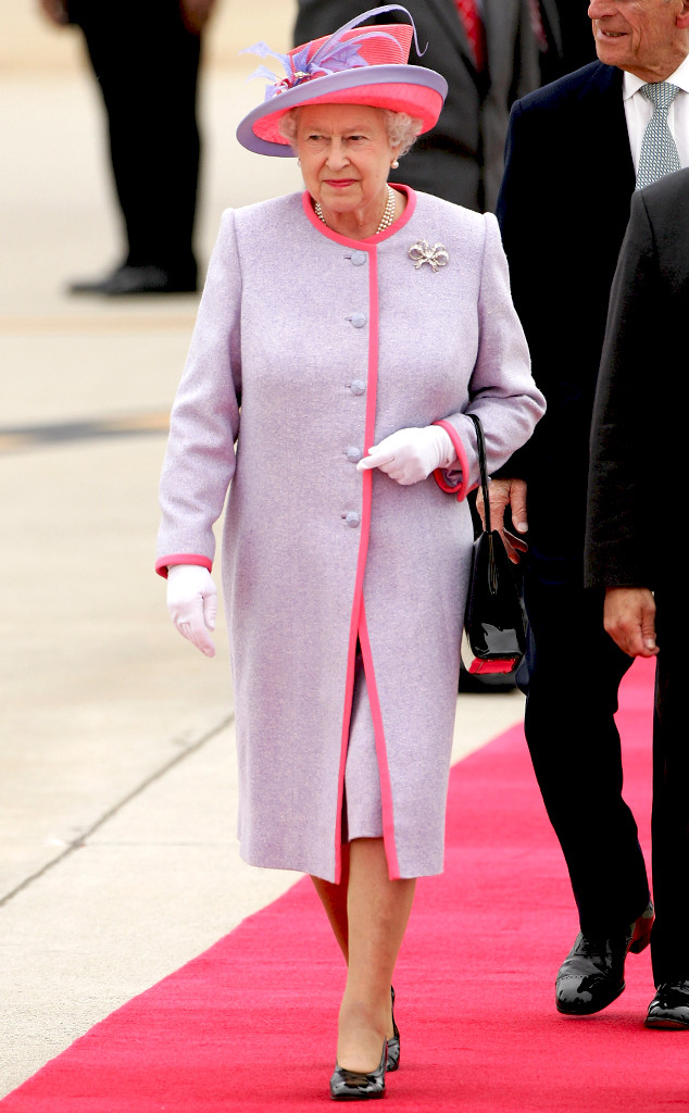 open lace back dress Amazon.com: H10001 Queen Elizabeth II England Cardboard Cutout : Home &  Kitchen main image 1