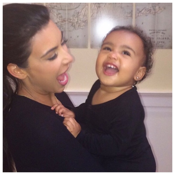 North West ของขวัญ Mom Kim Kardashian พร้อมสร้อยคอเพชรสำหรับวันเกิด