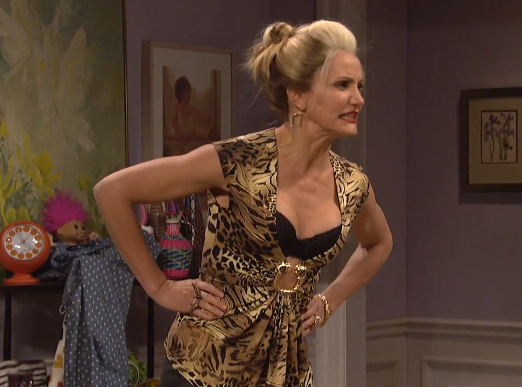Cameron Diaz Hosts SNL, Shows Bra in Annie Parody Skit