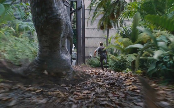 Jurassic World Trailer With Chris Pratt Is Here And So Is The Scariest Dinosaur Everwatch 