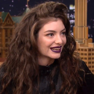 Lorde and Taylor Swift First Bonded Over Thick-Ass Milkshakes at Shake ...