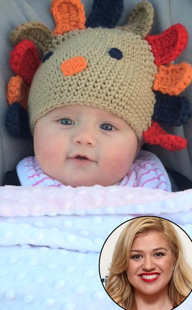 Turkey Day From Kelly Clarkson Shares The Cutest Photos Of Daughter River Rose E News 9179