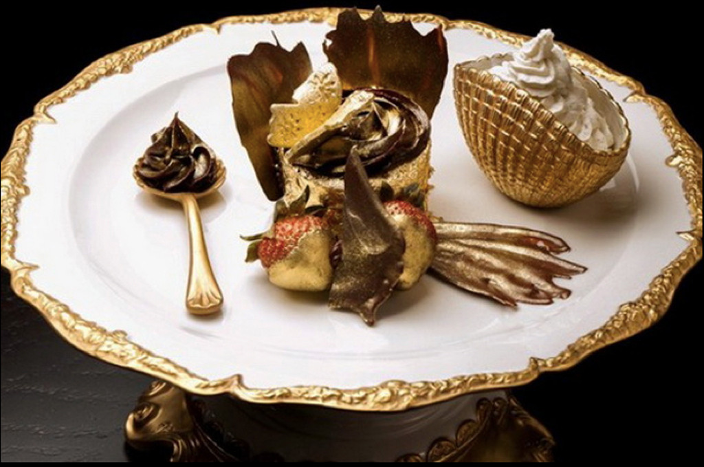 $1,224 Golden Phoenix Cupcake from Most Expensive Desserts Ever | E ...