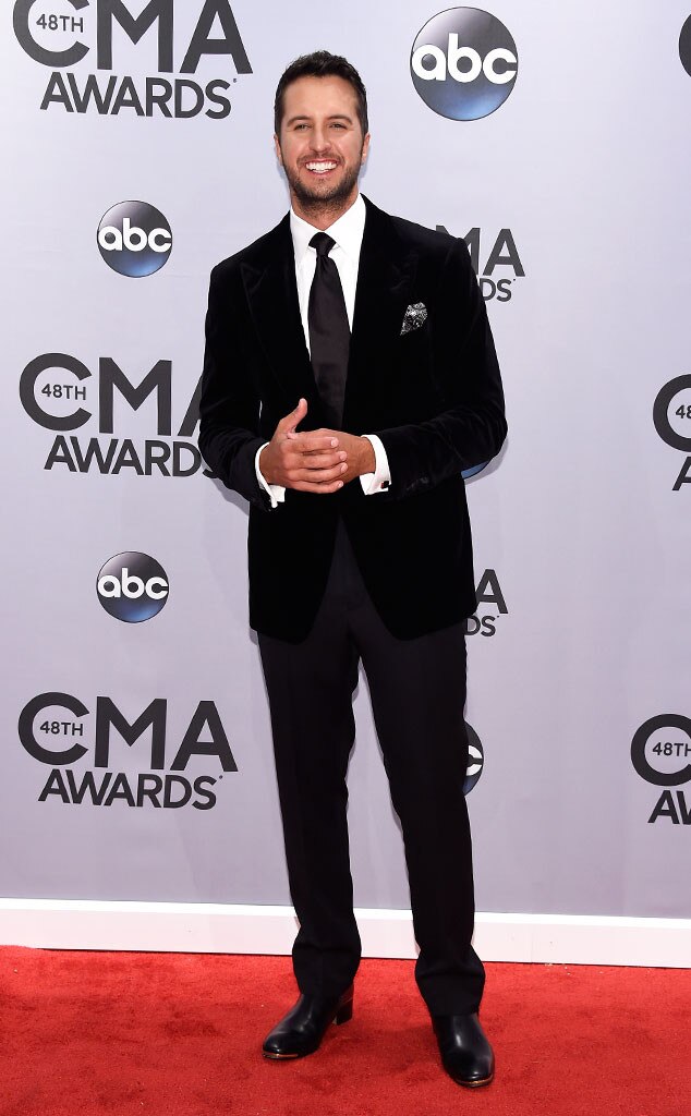 Luke Bryan from 2014 CMA Awards Red Carpet Arrivals E! News