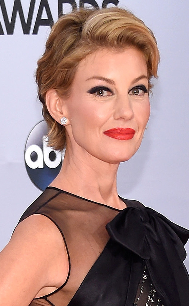 faith hill without makeup