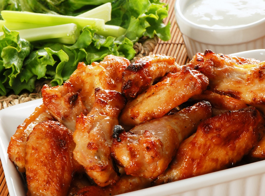Super Bowl Party Must Haves, Chicken Wings