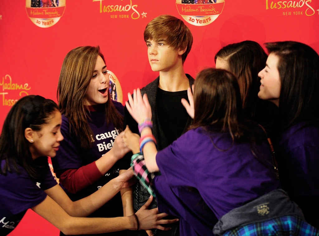 Justin Bieber Madame Tussauds Fans
