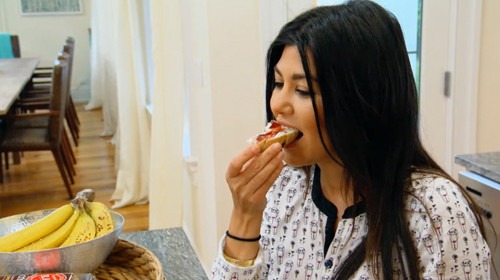 9 Times Kourtney Kardashian Gave In To Her Bagel Pregnancy Craving E News