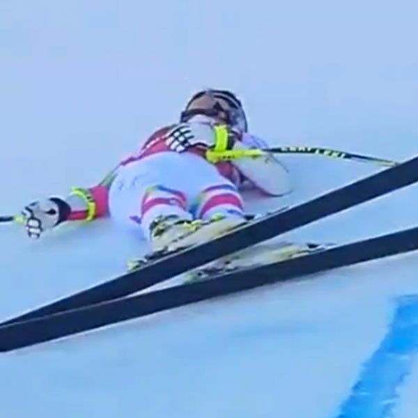 Watch: Lindsey Vonn Wipes Out at World Cup Super-G Race