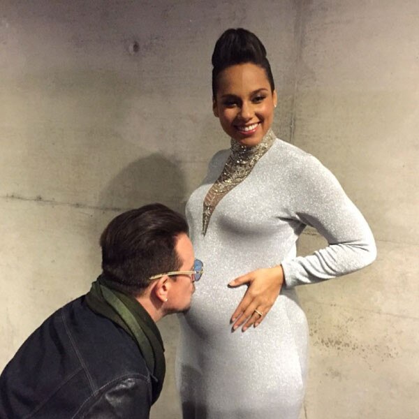 Alicia Keys Baby Bump Receives a Kiss From Bono picture image
