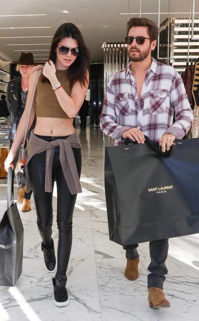 Kardashians Not Ready for Christmas? Kendall Jenner and Scott Disick ...