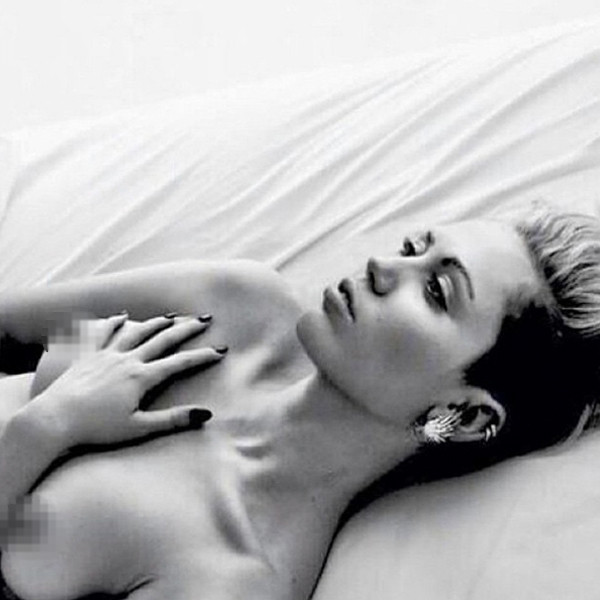 1080px x 1080px - Miley Cyrus Puts Her Boobs on Full Display in NSFW Instagram - E! Online