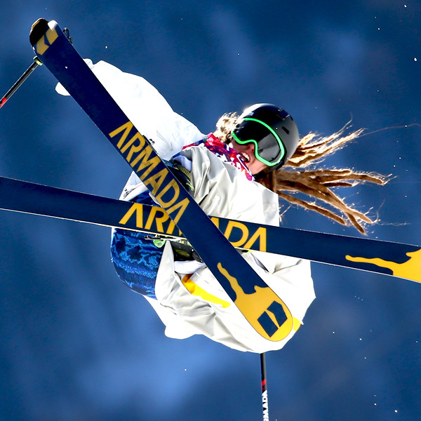 Swedish Freestyle Skier Henrik Harlaut Crashes and Loses His Pants - E