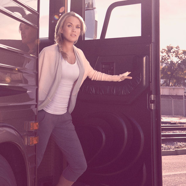 Carrie Underwood Is Launching A Fitness Clothing Line E Online