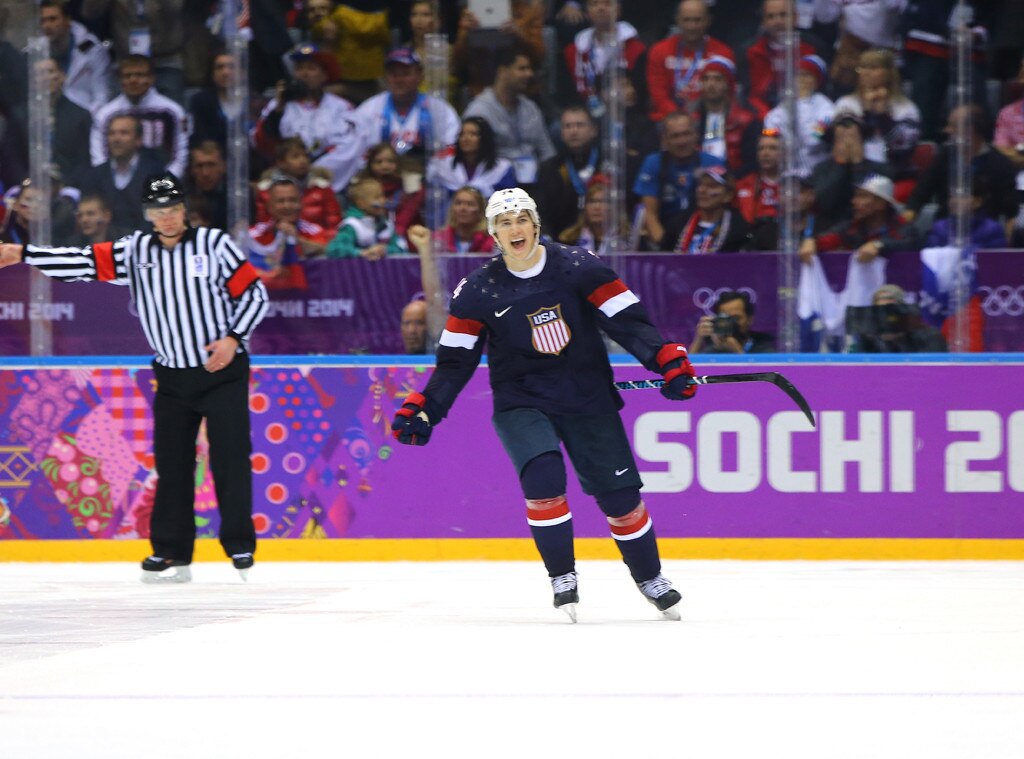 tj oshie winter classic jersey