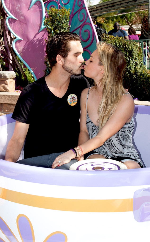 Kaley CuocoSweeting & Ryan Sweeting from Stars, die Disneyland