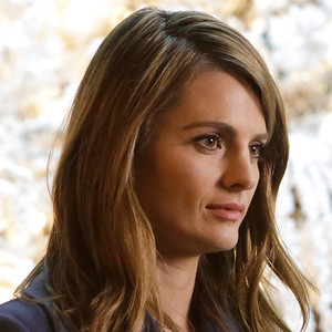 Castle Shocker Stana Katic Is Leaving The Show E News France