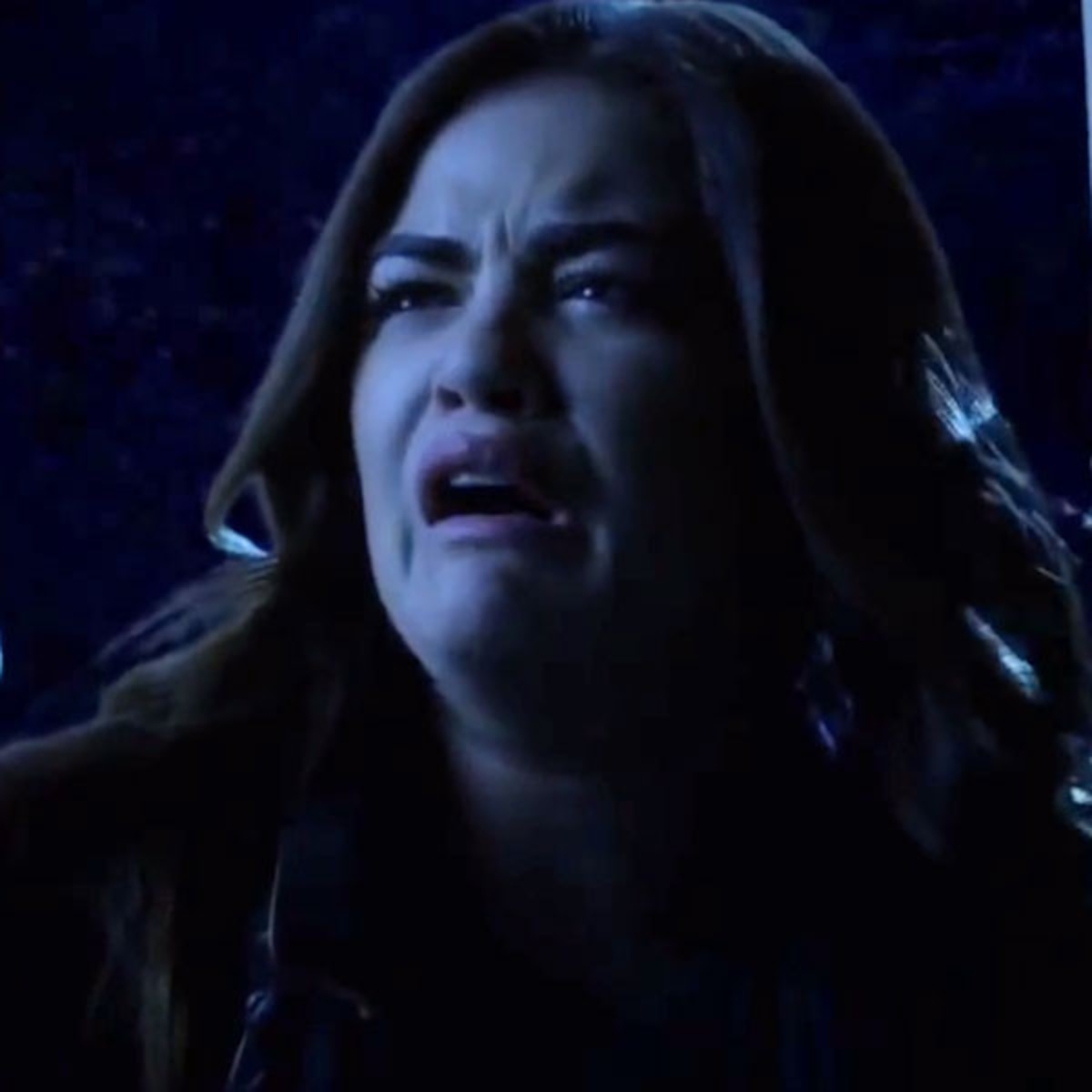 When Does Arias Parents Find Out About Ezra?