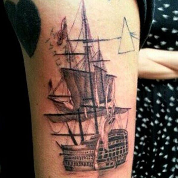 As tatuagens dos integrantes do One Direction  E! News