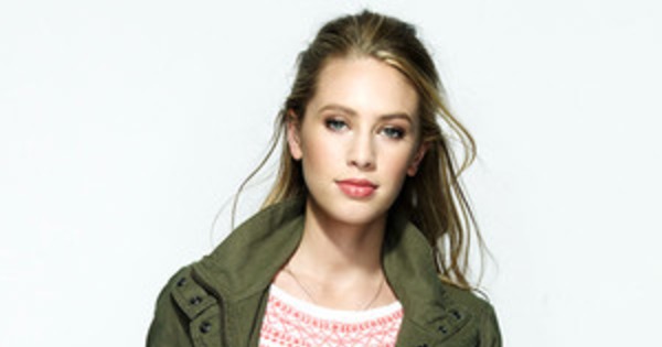 Dylan Penn Poses for Gap Outlet Ads, George Kotsiopoulos Launches Exclusively Styled Collection ...