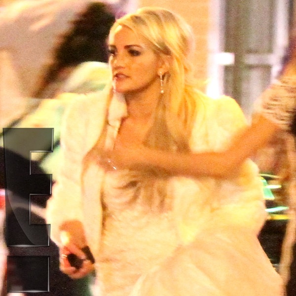 Exclusive See The First Pics From Jamie Lynn Spears Wedding E Online 7099