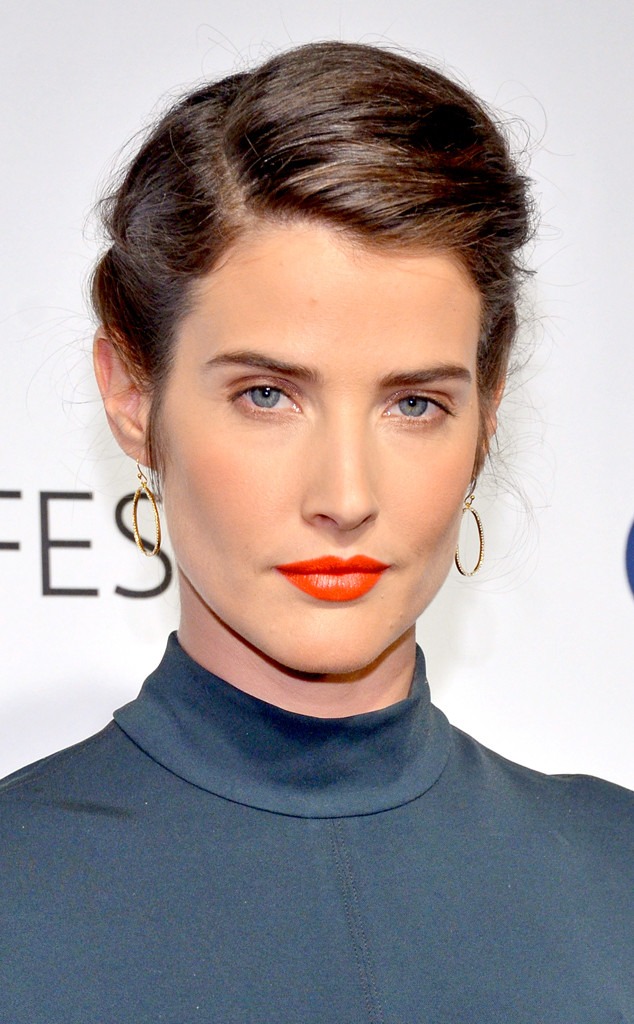 Beauty Police: Cobie Smulders' Naughty Librarian Look | E! News