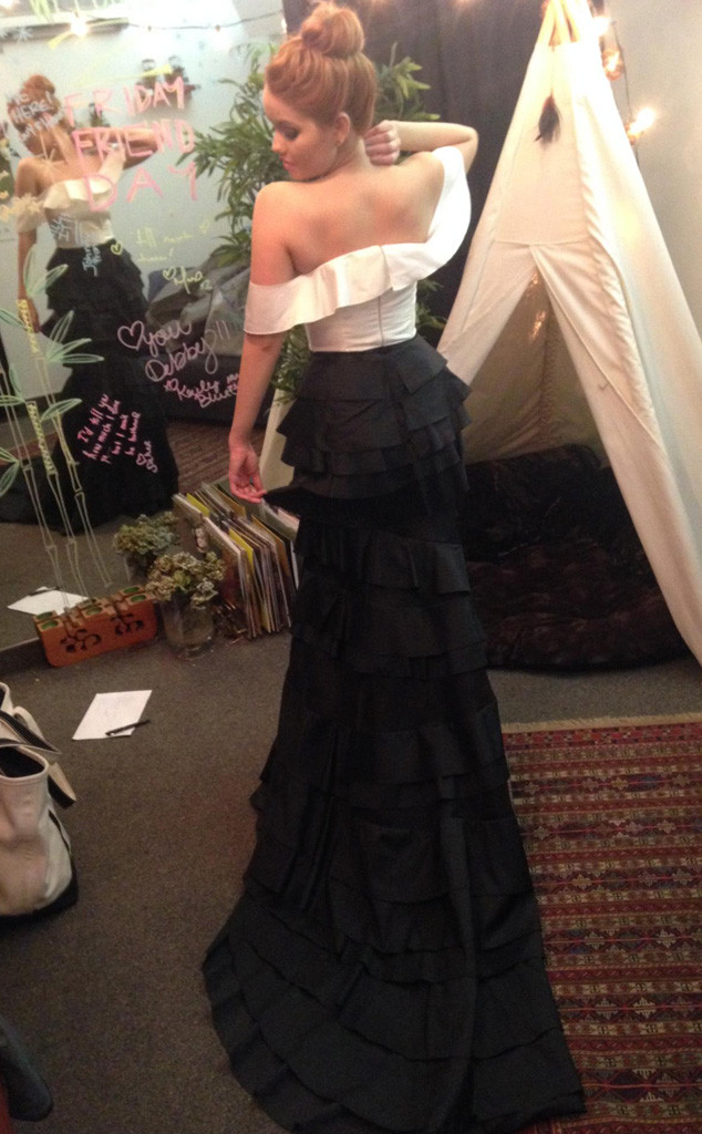 634px x 1024px - Exclusive: Debby Ryan Rocks Custom Gown for 2014 Oscars Night - E! Online