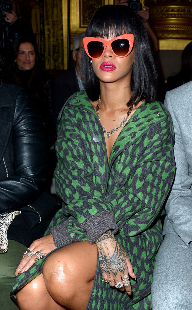 Rihanna rocked some form-fitting leather leggings while out in NYC.