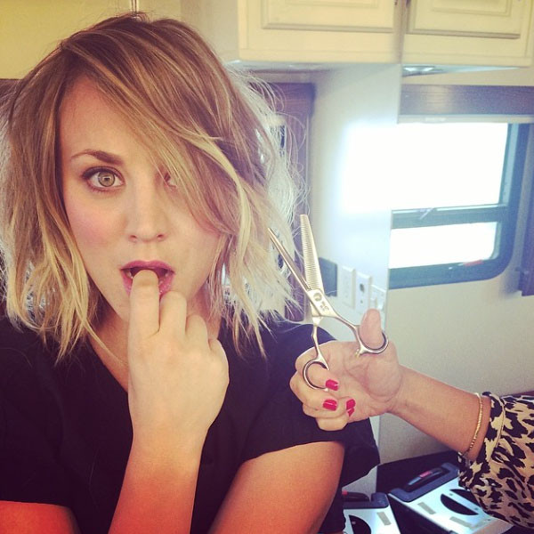 Kaley Cuoco Sweeting Gets Sexy Haircut—see The Pics E Online 