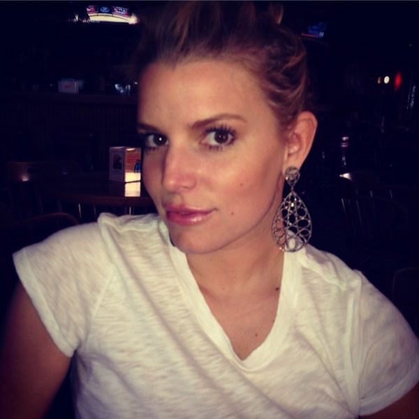 Jessica Simpson Reaches Her Goal Weight Tweets Pic In Sheer White Tee To Prove It—see The