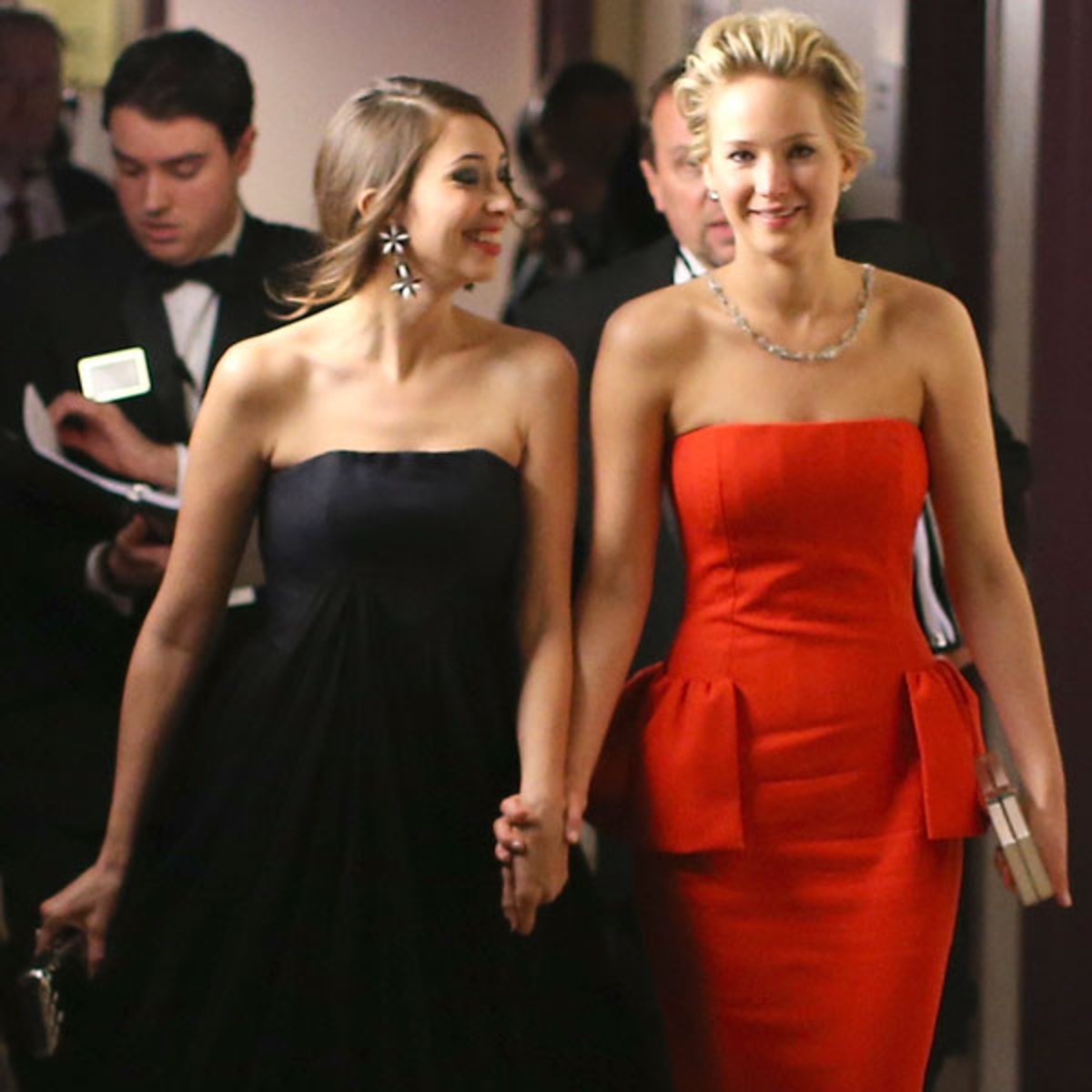 This Is What It S Like Going To The Oscars With Jennifer Lawrence E Online This Is What It S Like Going To The Oscars With Jennifer Lawrence E Online