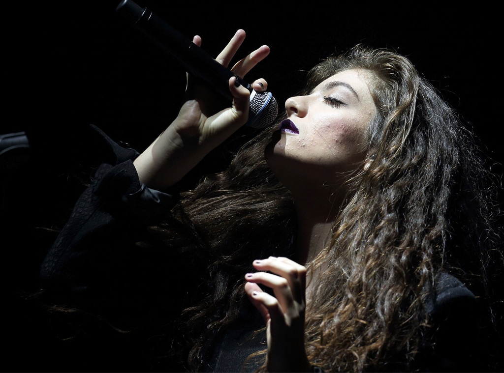 Lorde, Acne