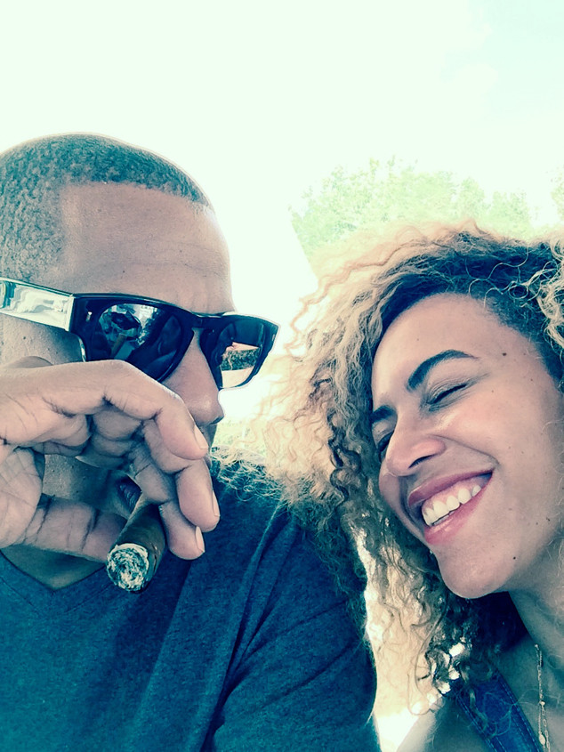 You Won't Believe How Often Beyoncé & Jay Z Go on Vacation! - E! Online