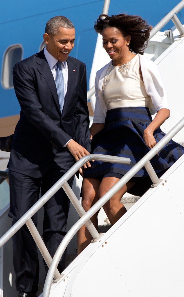 Darn Wind See Michelle Obama S Near Wardrobe Malfunction E