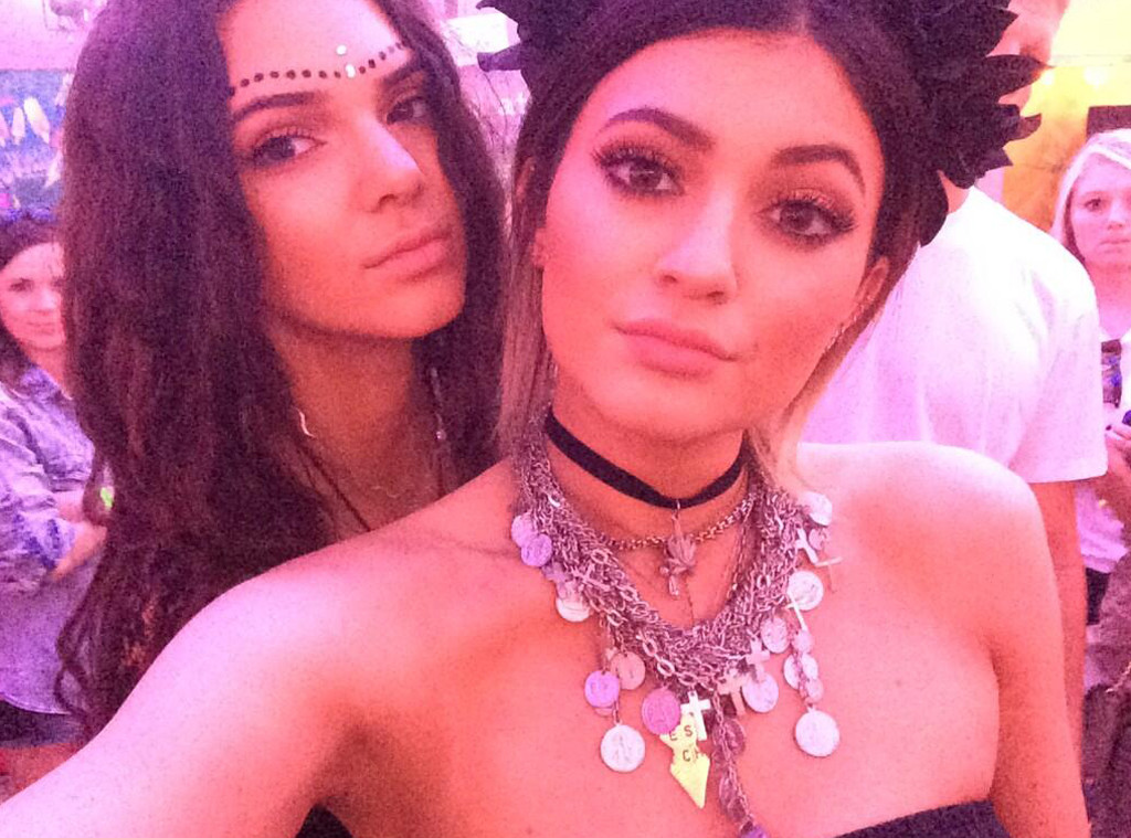 Kylie Jenner, Kendall Jenner, Twitter, Coachella 2014